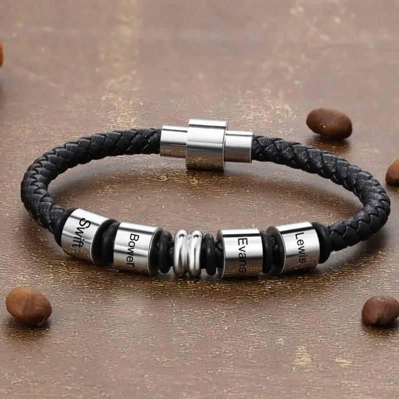 Armband mit Gravur für Herren – Schwarzes Leder & Edelstahl, bis zu 4 gravierte Namen, Geschenk für Ihn, Papa, Freund
