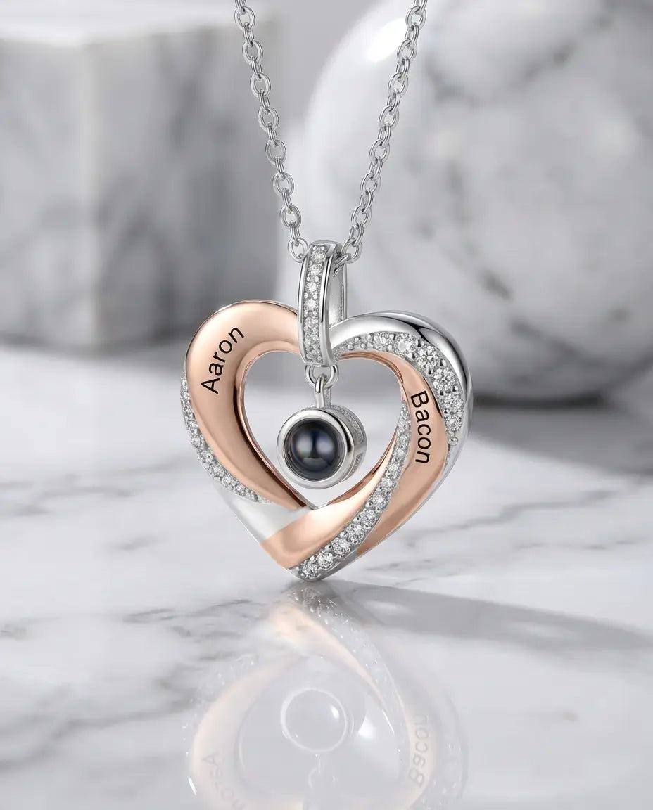 Kette mit Bild – Herz-Anhänger mit Kristallen, zwei gravierte Namen & Bild im Stein, Geschenk für Sie