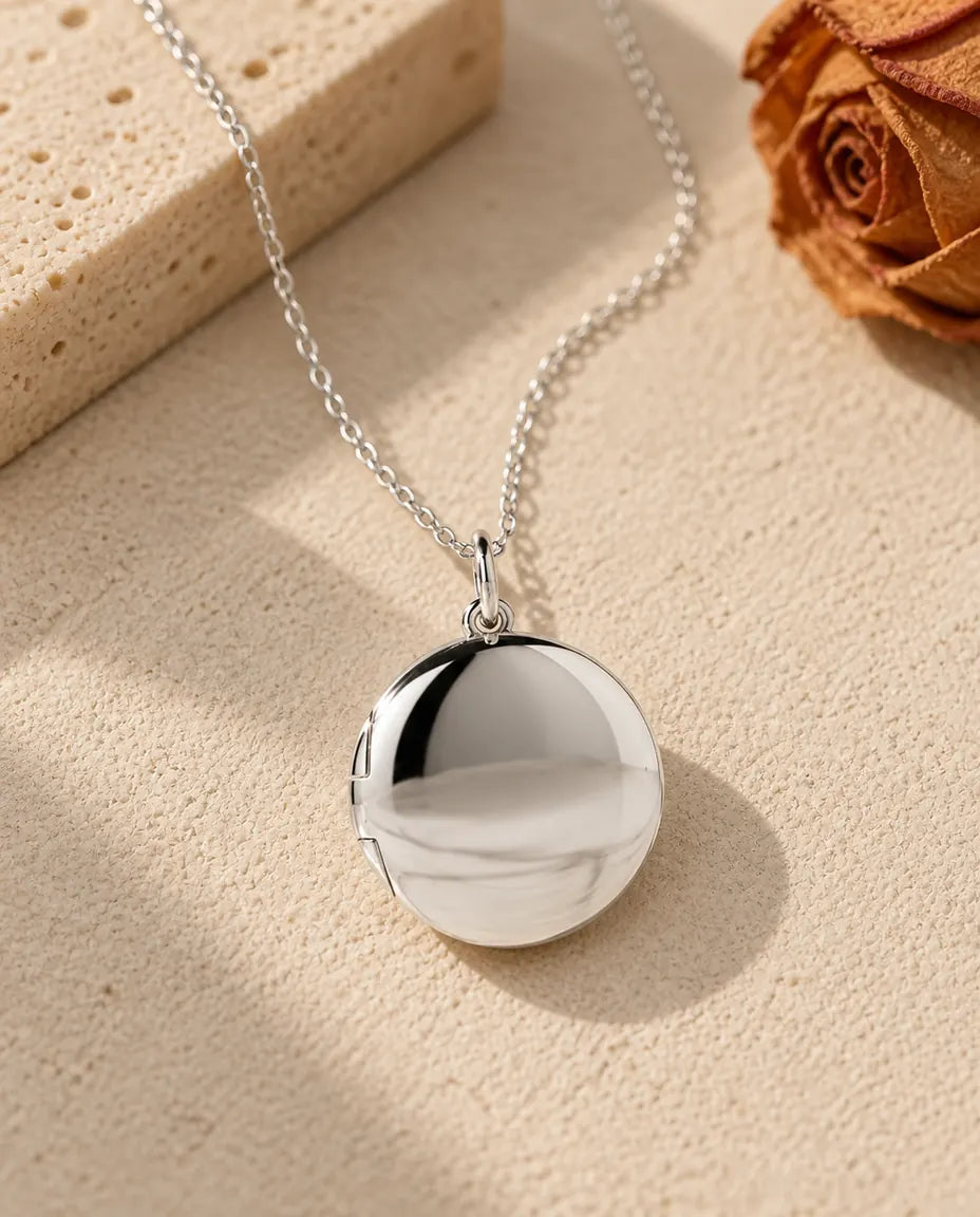 Kette mit Bild - Vorderansicht in Silber