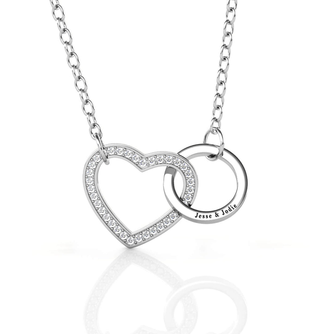 Kette mit Gravur – Verschlungene Herz-Anhänger aus 925er Sterlingsilber mit Kristall, Geschenk für Sie zum Jahrestag