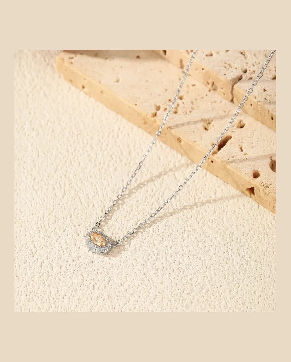 Moissanit Kette mit gelbem Oval – 0,3 ct quer gefasst im weissen Halo aus 925 Sterlingsilber, 40+5 cm