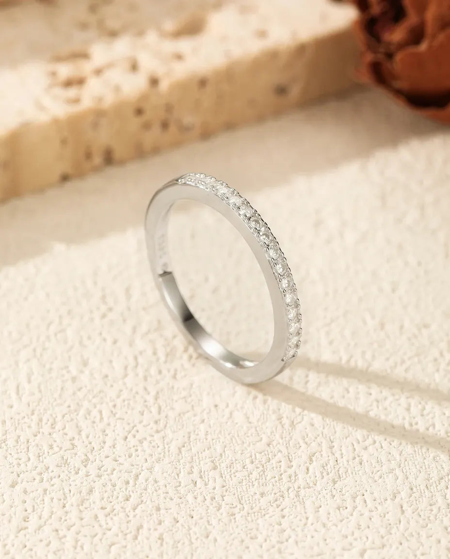 Moissanit Ring – Pavé-Ehering mit 16 Steinen in D-Farbe VVS1, stapelbar, 925er Sterlingsilber, Ring für Damen