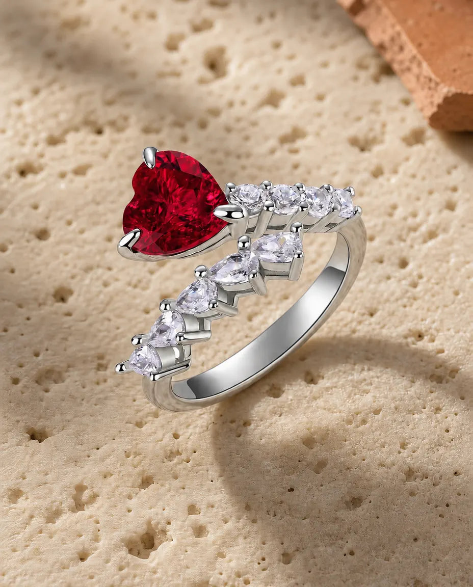 Rubin Ring – Labor-Rubin im Herz-Schliff mit Sternschnuppen-Design, 925er Sterlingsilber, grössenverstellbar, für Damen