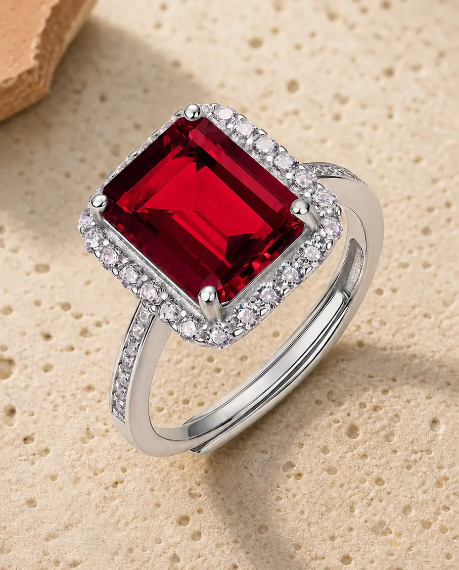 Rubin Ring – Halo-Statement-Ring mit Labor-Rubin im Oktagonschliff, 925er Sterlingsilber, Geburtsstein-Geschenk für Sie