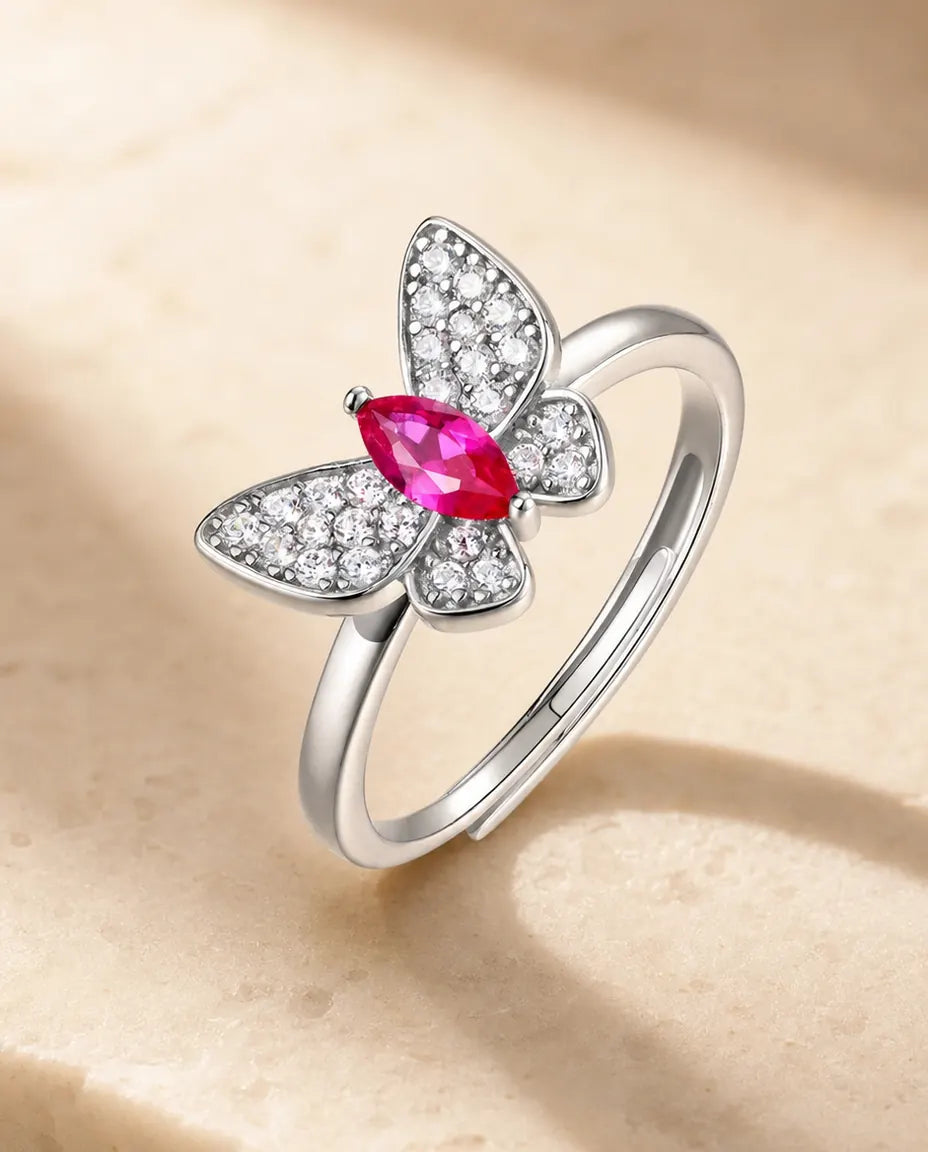 Rubin Ring – Labor-Rubin im Marquise-Schliff mit Pavé-Schmetterling, 925er Sterlingsilber, Ring für Damen