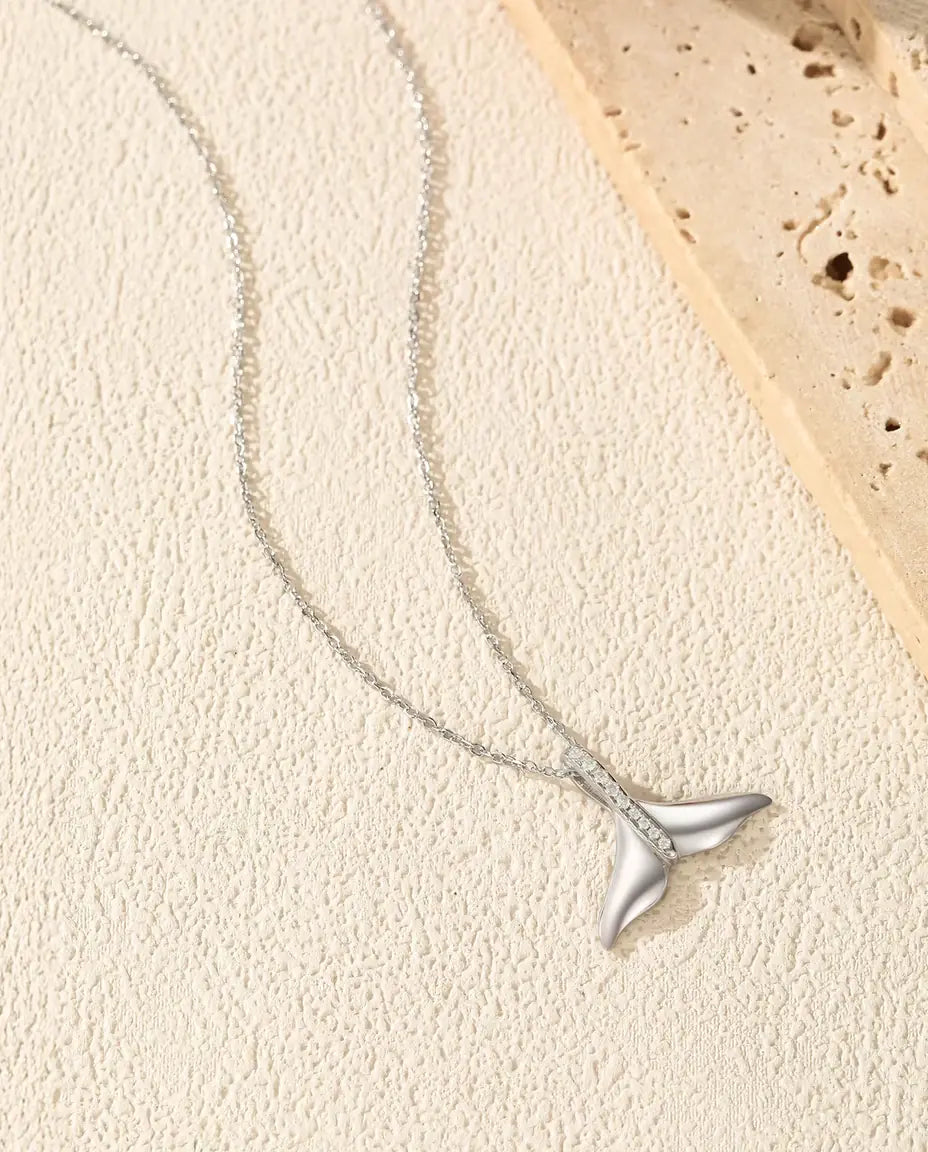 Walflossen Kette - polierte Silberflosse mit Pavé Öse, 40+5 cm, 925 Sterlingsilber