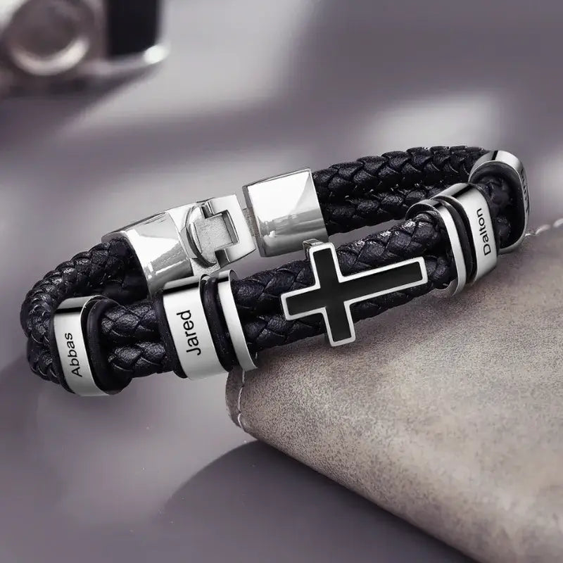Armband mit Gravur für Herren – Leder & Edelstahl in Schwarz, 2–4 gravierte Namen, Geschenk für Ihn, Papa, Freund
