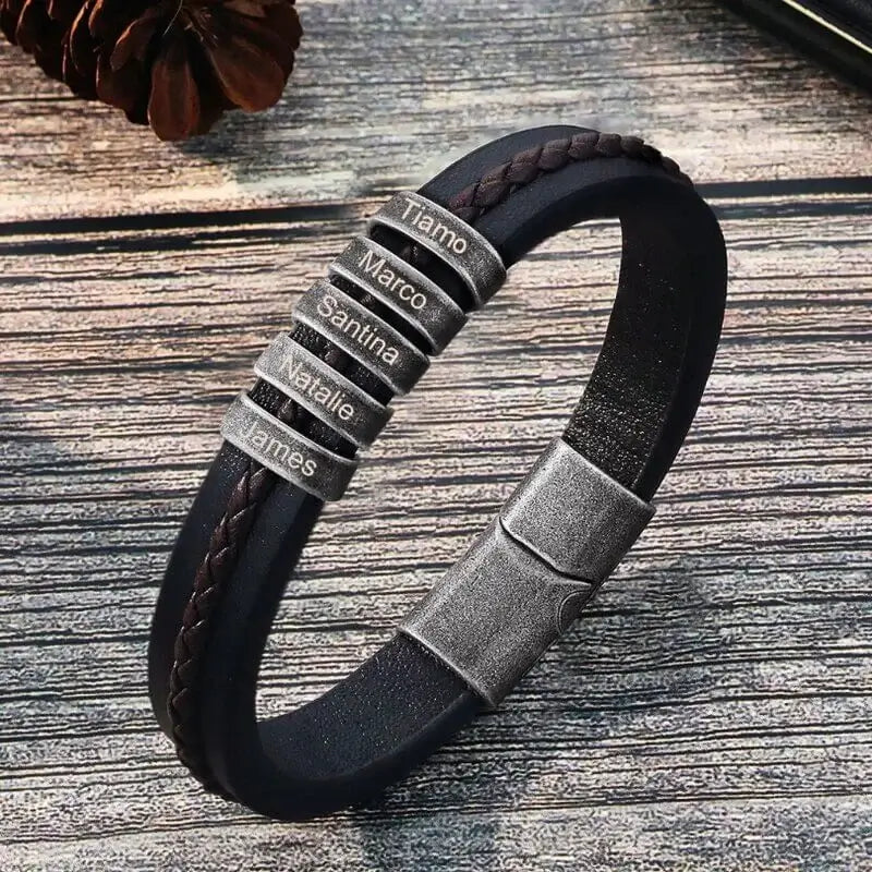 Armband mit Gravur für Herren – Schwarzes Lederarmband mit gravierten Namensperlen aus Edelstahl, Geschenk für Ihn und Papa