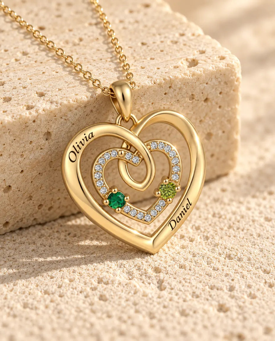 Personalisierte Geburtsstein Kette mit 2 Namen - goldenes Dreifach Herz mit zwei Geburtssteinen