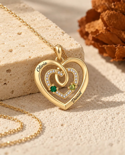 Personalisierte Geburtsstein Kette mit 2 Namen - goldenes Dreifach Herz mit zwei Geburtssteinen