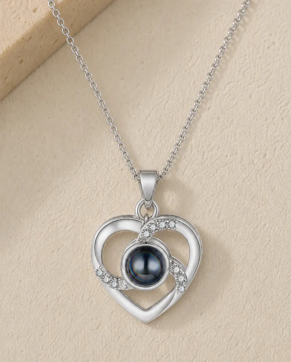 Personalisierte Herzkette mit Foto-Projektion, Silberherz mit Zirkonia-Spirale und deinem Bild in der Perle, Geschenk für sie