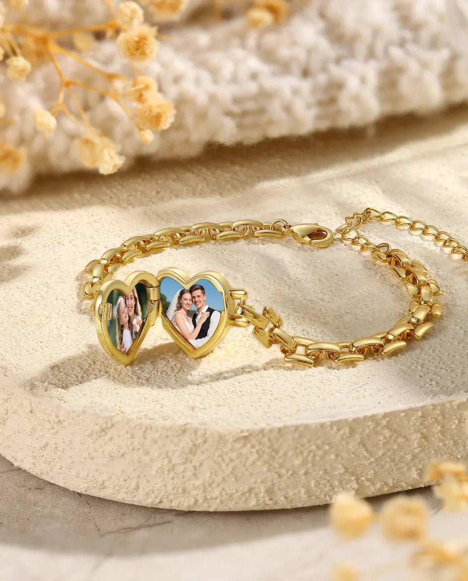 Personalisiertes Herz-Medaillon-Armband mit 2 Fotos – goldfarbenes Gliederarmband mit Foto-Anhänger, Geschenk für Sie