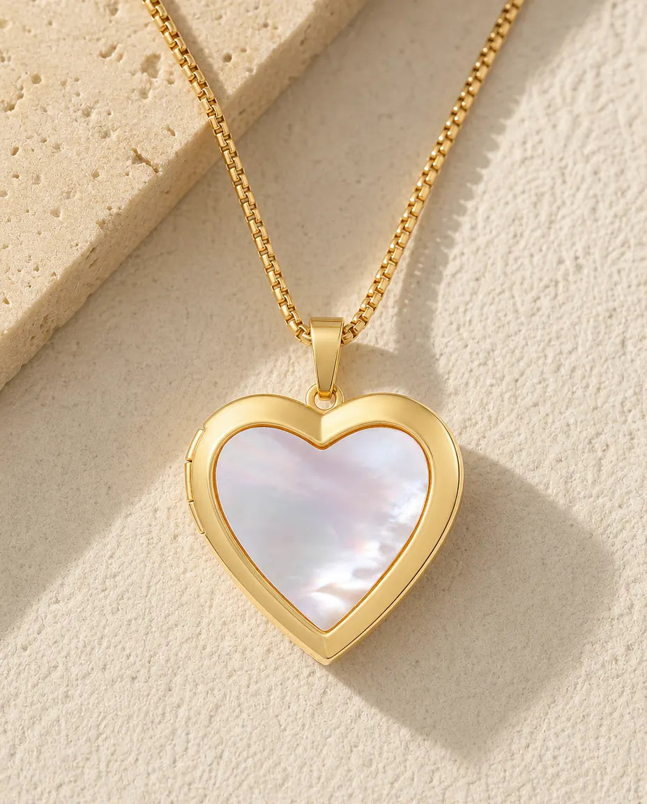Personalisierte Herz-Medaillon Kette mit Perlmutt für 2 Fotos, poliertes Herzmedaillon in Gold, Foto-Geschenk
