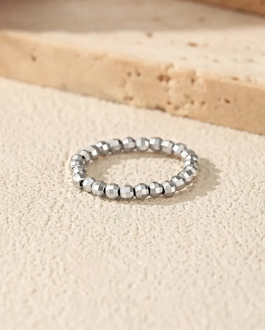 Kugelring Silber verstellbar - Band aus 2,5 mm facettierten Kugeln, Grösse US 6 bis 9, 925 Sterlingsilber