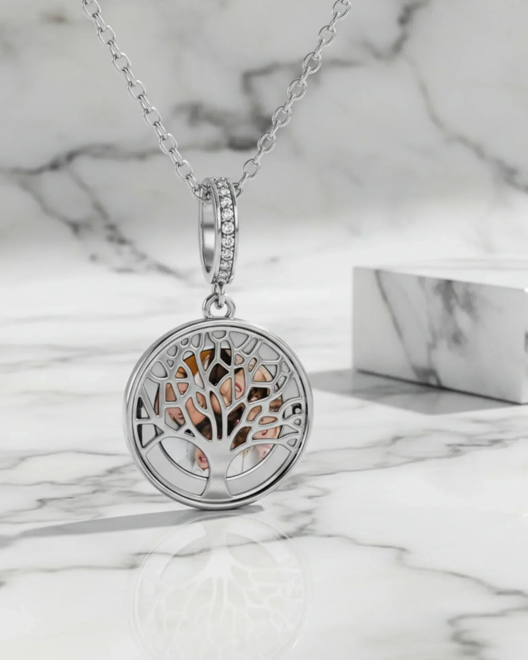 Medaillon mit Foto – Lebensbaum aus 925er Sterlingsilber, mit Gravur personalisierbar, Geschenk für Sie, Mama & Oma