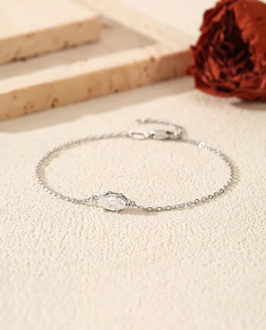 Moissanit Armband im Marquise-Schliff - 0,50 ct in D-Farbe, 4 x 8 mm, an feiner Kette aus 925 Sterlingsilber
