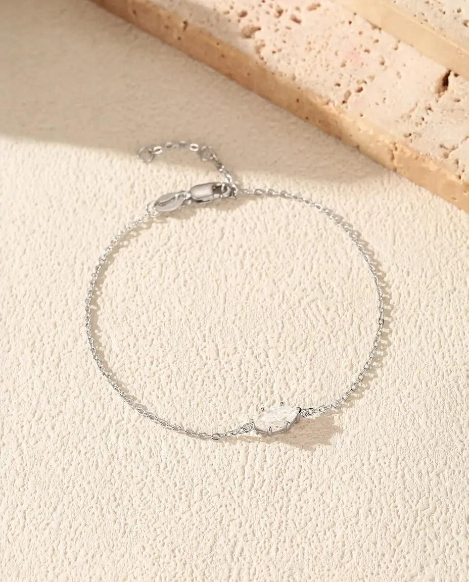 Moissanit Armband im Marquise-Schliff - 0,50 ct in D-Farbe, 4 x 8 mm, an feiner Kette aus 925 Sterlingsilber