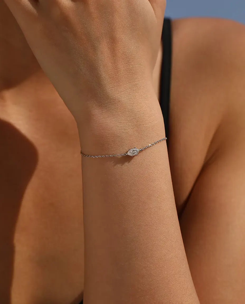 Moissanit Armband im Marquise-Schliff - 0,50 ct in D-Farbe, 4 x 8 mm, an feiner Kette aus 925 Sterlingsilber