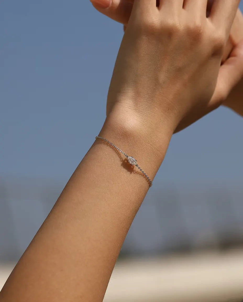 Moissanit Armband im Marquise-Schliff - 0,50 ct in D-Farbe, 4 x 8 mm, an feiner Kette aus 925 Sterlingsilber