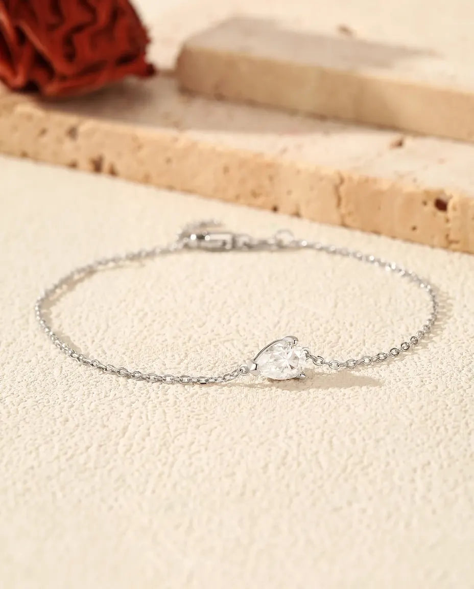 Moissanit Armband im Tropfenschliff – 0,8 ct in Farbe D, 925 Sterlingsilber mit zarter Gliederkette