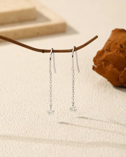 Moissanit Durchzieher Ohrringe - je ein 0,30 ct Stein à 4 mm an 35 mm feiner Silberkette, 925er Sterlingsilber