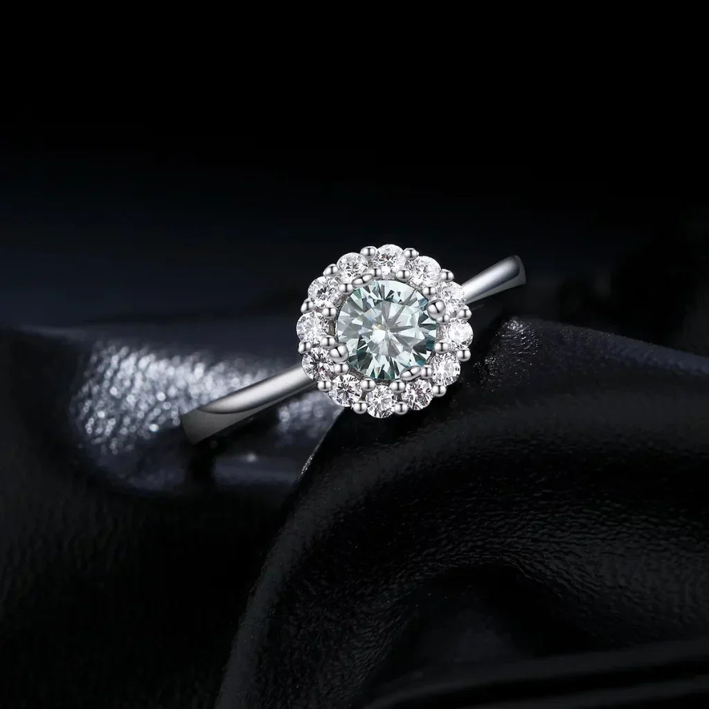 Moissanit Ring – 0,50 ct Halo-Ring in Grün-Blau, 925er Sterlingsilber, Verlobungsring & Geschenk für Sie