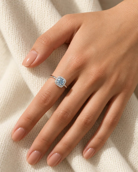 Moissanit Ring - an der Hand getragen