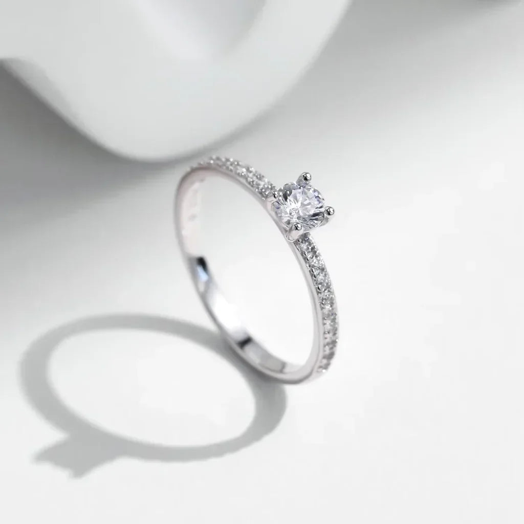 Moissanit Ring – 0,30ct im Quadrat-Schliff, 925er Sterlingsilber, Verlobungsring, Geschenk für Sie