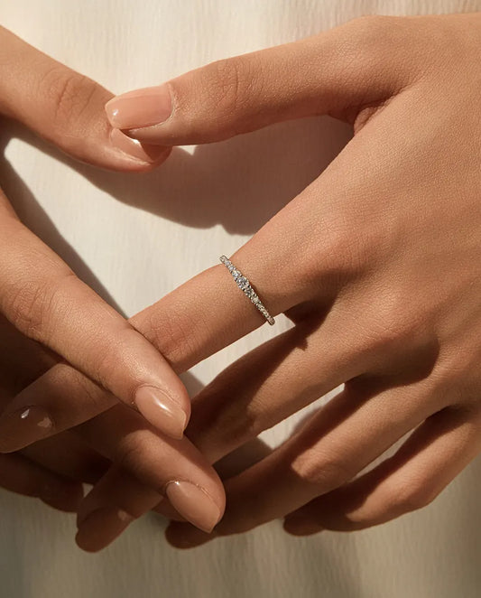 Moissanit Ring – Ehering mit 19 Steinen im Grössenverlauf, D-Farbe VVS1, 925er Sterlingsilber, stapelbarer Ring für Damen