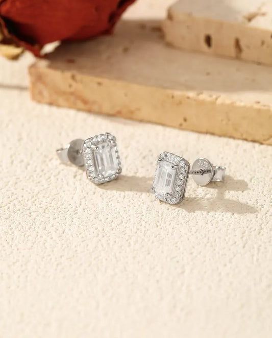 Moissanit Schmuckset im Smaragdschliff aus 925 Sterlingsilber – Halo-Kette mit Anhänger und Ohrstecker, Mittelsteine 1 ct und 0,8 ct, Brautschmuck