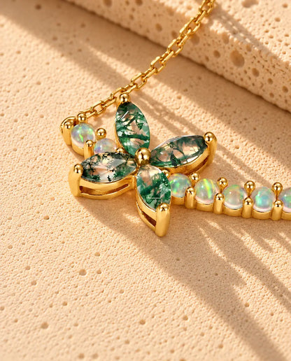 Moosachat Blumen Kette aus vergoldetem 925 Sterlingsilber - Nahaufnahme des Moosachats und seiner Fassung