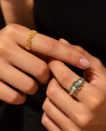 Moosachat Stapelring Set aus vergoldetem 925 Sterlingsilber - einzeln getragen, ein Ring an jeder Hand