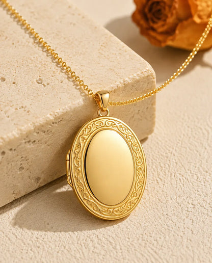 Ovales Medaillon mit Gravur und 2 Fotos - Medaillon mit Rankenrand und Perlmutt Rückseite, Silber oder Gold, Kette 50+5 cm