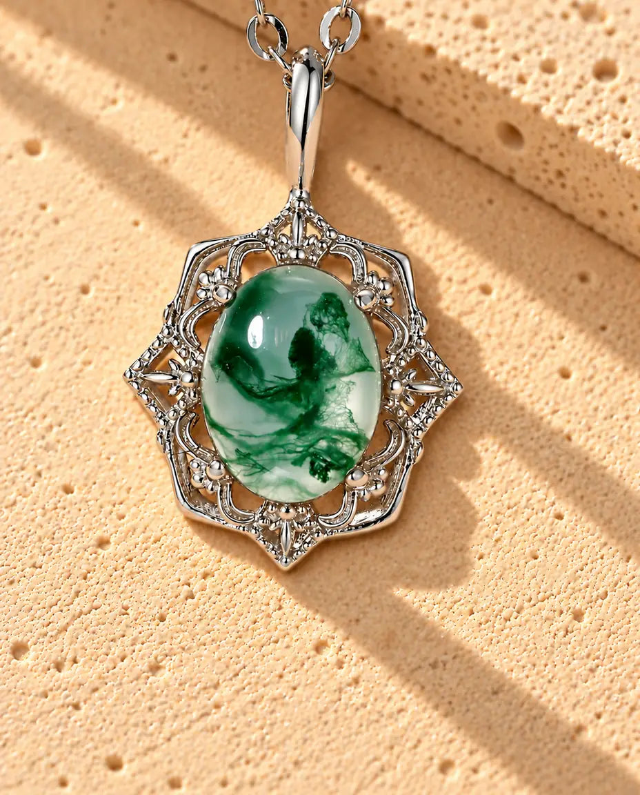 Vintage Moosachat Kette aus 925 Sterlingsilber - Nahaufnahme des Moosachats und seiner Fassung