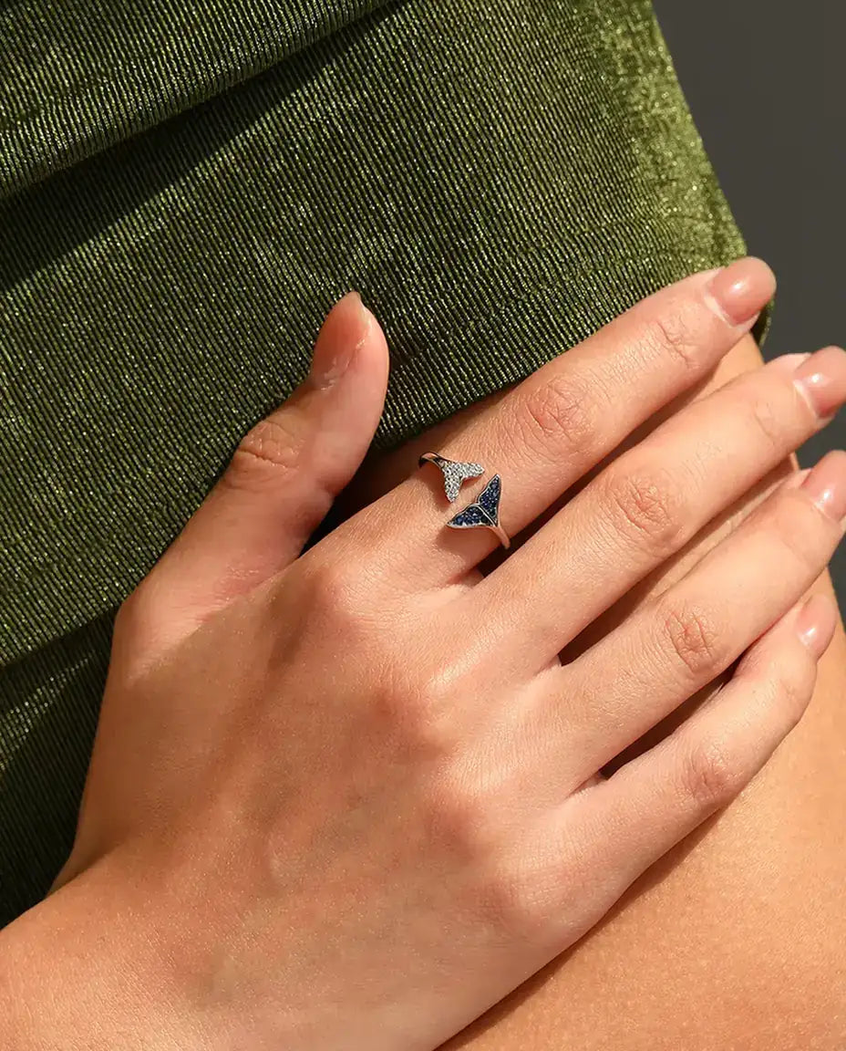 Walflossen Ring offen verstellbar - blaue und klare Steine, Grösse US 6 bis 9, 925 Sterlingsilber